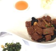 Four Fortune Steamed Wheat Gluten
