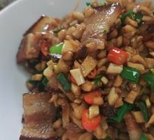 Pickled Radish Stir-fried with Preserved Pork