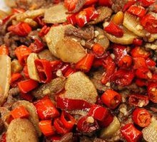 Stir-Fried Beef with Yellow Onion