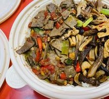 Stir-fried Meat with Deer Mushroom, Sautéed Pig Liver, and Double Rice