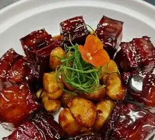 Classic Vinegar-Braised Pork