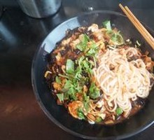 Old Beijing Noodle with Sauce