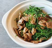 Sand Onion and Beef Stir-fry