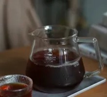 Hand-poured Coffee Flower Queen