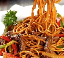 Black Pepper Beef Noodles