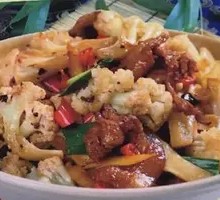 Stir-fried Pork with Cauliflower