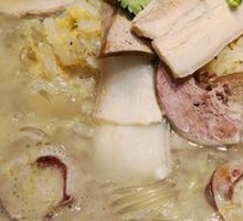 Northeastern Pig-Killing Dish