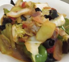 Bok choy stir-fried with bell pepper