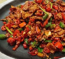 Stir-Fried Beef with Yellow Onion