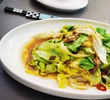 Fried Pork Crumbs with Chinese Cabbage