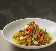 Stir-Fried Beef with Yellow Onion