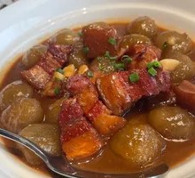 Steamed Pork with Sweet Potato and Rice Flour