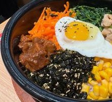 Intangible Heritage Stone Pot Rice