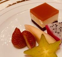 Seasonal Fresh Fruit