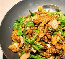 Hunan-style chili stir-fried pork