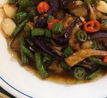 Long Bean and Eggplant Stir-Fry