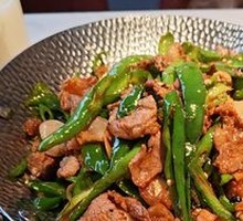 Yangque Lake Pepper Stir-Fried Pork