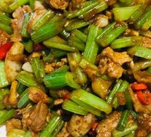 Stir-Fried Beef with Yellow Onion