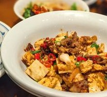 Fried Egg with Shredded Pork