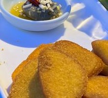 Fried Steamed Bread with Stinky Tofu