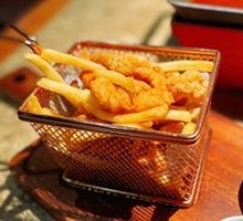 Crispy Potato Strips with Pork Nuggets