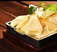 Oil-soaked tofu skin