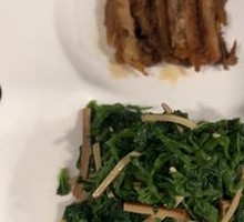 Fried Tofu with Mulberry Shoots