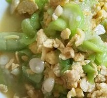 Egg and Loofah Stir-fry