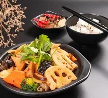 Sauce Fragrant Hot Pot