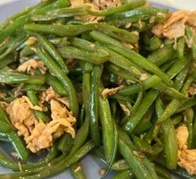 Stir-fried egg with string beans