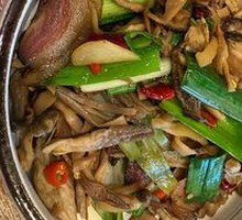 Smoked Pork and Deer Mushroom Stir-fry