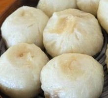 Bittercress and Pork Steamed Dumplings