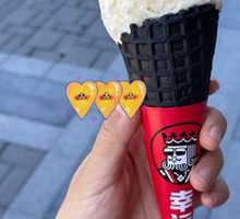 Vanilla Snowball Ice Cream