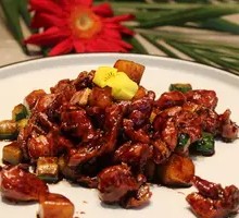 Stir-Fried Chicken with Sauce