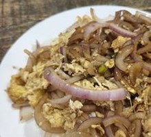 Onion and Egg Rice Bowl