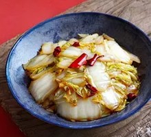 Sour-Spicy Cabbage Rice Bowl