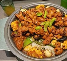 Stewed Chicken with Pig Intestines