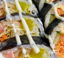 Egg Yolk Seaweed Rice Roll