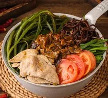 Sour Cabbage Pork Liver Noodles