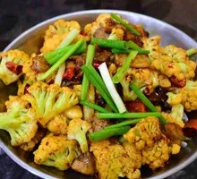 Spicy Stir-Fried Organic Cauliflower