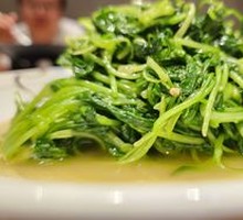 Fried Pork Crumbs with Mustard Greens