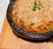 Grilled Garlic Shrimp on Stone Plate