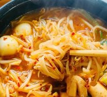 Shiitake Meatball Rice Noodles