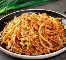 Stir-Fried Noodles with Shredded Pork