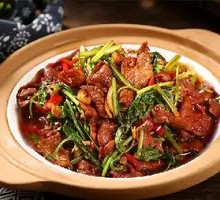 Classic Cilantro Stir-Fried Beef