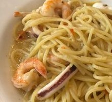 Garlic Seafood Pasta