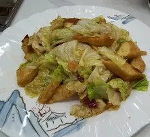 Nang Stir-Fried Cabbage