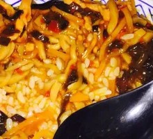 Spicy Kimchi Pork Fish-Flavored Shredded Pork Rice Combo with Coke