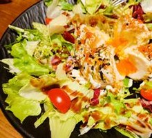 Spicy Potato Mashed with温泉 Egg Salad