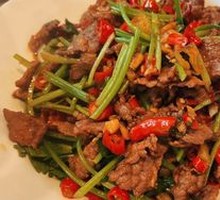 18-Second Stir-Fried Beef with Green Peppers